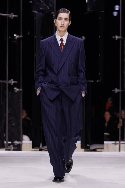 Look 20